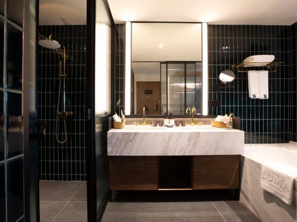 The LUMA Hotel, a Member of Design Hotels : photo 8 de la chambre suite junior