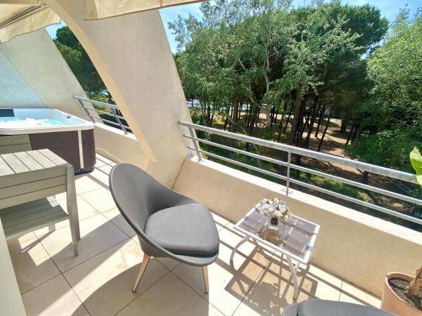 GOLF HOTEL : photo 4 de la chambre suite