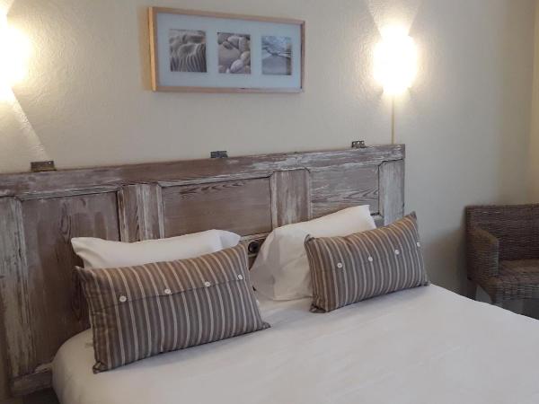 Logis Hôtel Lafayette Rochefort France : photo 8 de la chambre chambre double confort