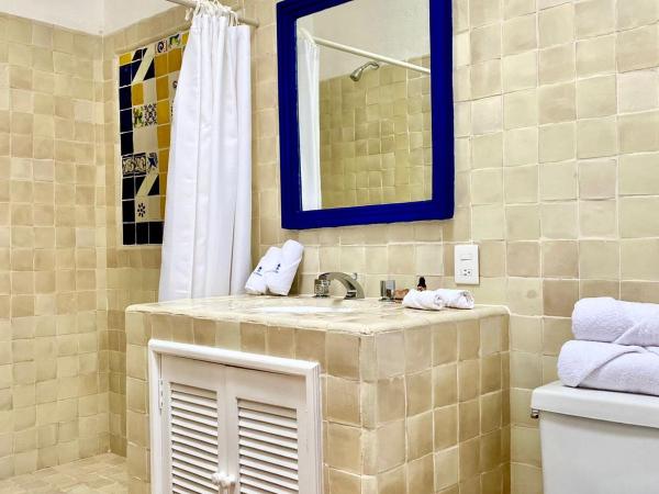 Hotel Cala Blanca Cuernavaca : photo 3 de la chambre chambre double deluxe avec douche