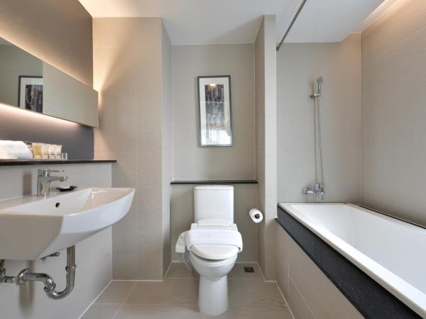 Arize Hotel Sukhumvit : photo 7 de la chambre hébergement d'angle de luxe