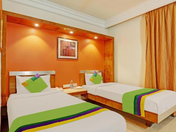 Treebo Suraksha Inn : photo 3 de la chambre chambre double standard