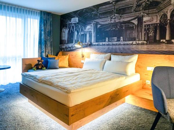 mightyTwice Hotel Dresden : photo 4 de la chambre chambre double lit queen-size - cosy