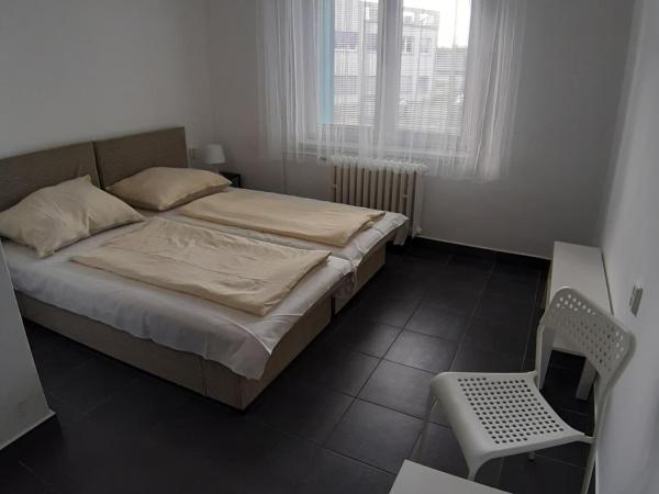 Hotelak Martinov : photo 1 de la chambre chambre double avec salle de bains privative