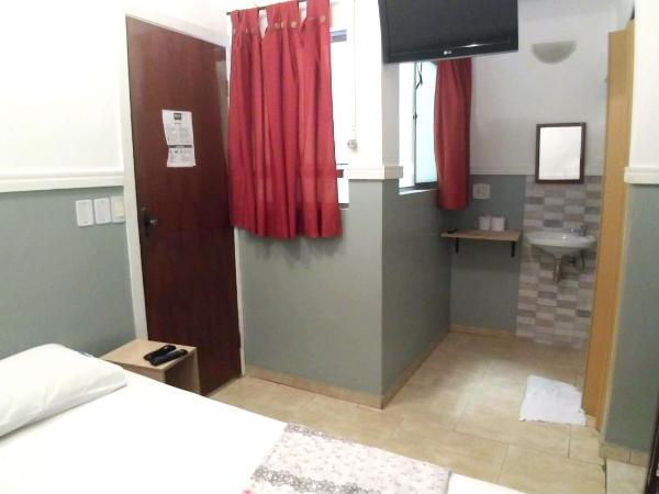 HOTEL PAULISTANO Terminal Tietê : photo 2 de la chambre chambre quadruple