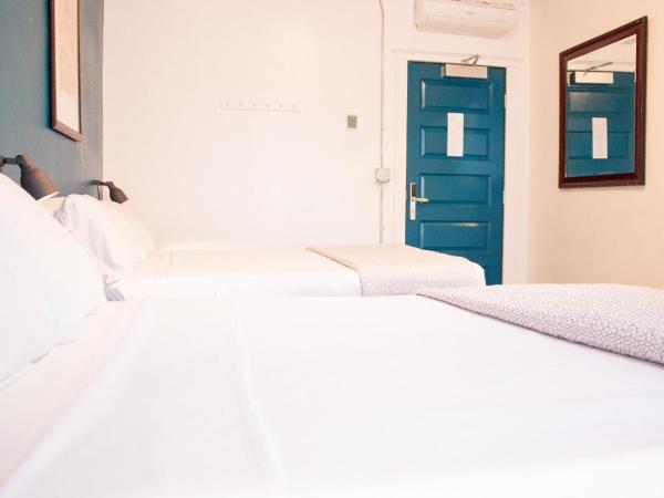 11th Avenue Hostel : photo 6 de la chambre chambre double avec salle de bains