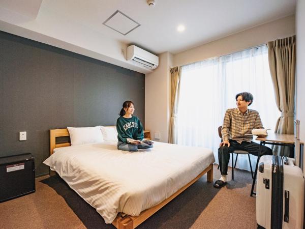 The Stay Osaka Shinsaibashi : photo 2 de la chambre chambre double avec salle de bains privative