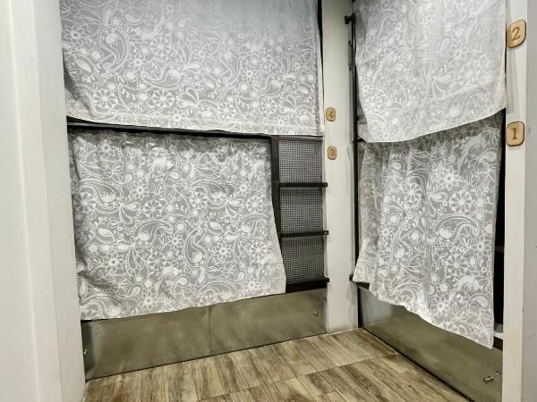 Iconic Athens Hostel : photo 6 de la chambre lit dans un dortoir de 4 lits