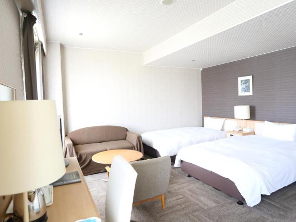 Hotel International House Osaka : photo 2 de la chambre chambre lits jumeaux avec lit d’appoint - 301