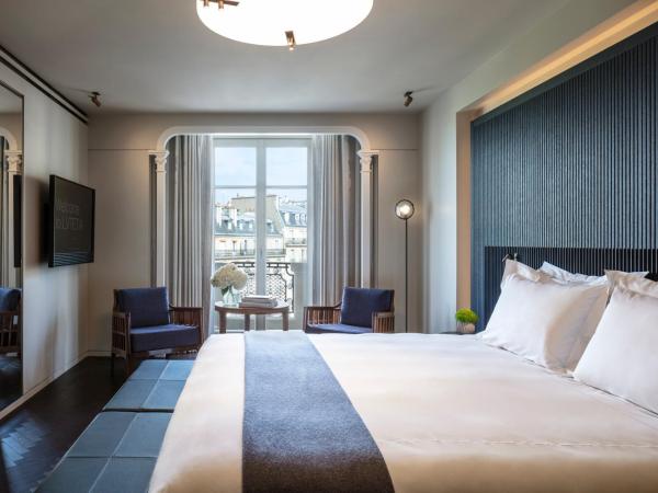 Hotel Lutetia : photo 3 de la chambre chambre deluxe eiffel avec balcon