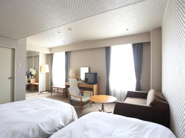 Hotel International House Osaka : photo 4 de la chambre chambre lits jumeaux avec lit d’appoint - 301