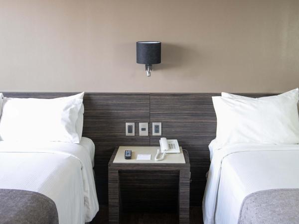 Hotel Brasilia : photo 5 de la chambre chambre double avec 2 lits doubles