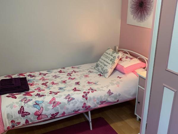 Bedrock Lodge : photo 3 de la chambre chambre lits jumeaux standard avec vue sur jardin