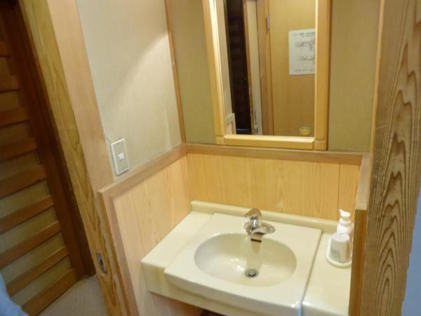 Jizokan Matsuya Ryokan : photo 3 de la chambre chambre de style japonais avec salle de bains commune