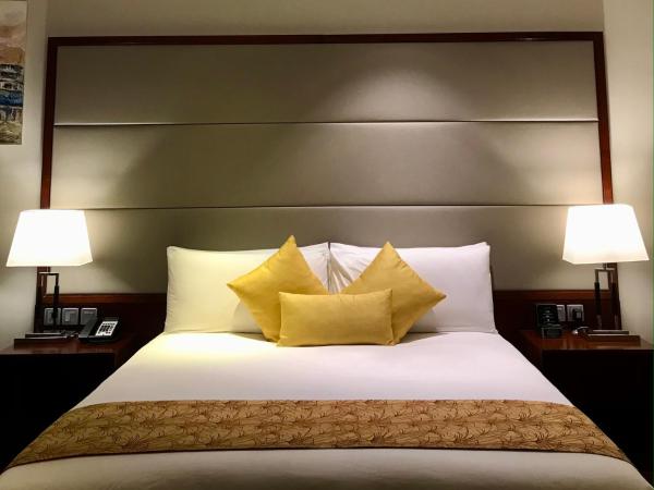 Crowne Plaza Kochi, an IHG Hotel : photo 3 de la chambre suite lit king-size club