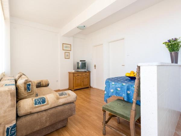 Guesthouse Home Sweet Home : photo 5 de la chambre appartement 1 chambre avec balcon