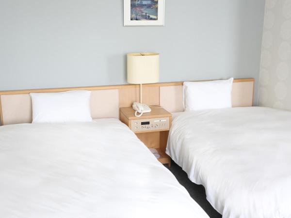 Hotel International House Osaka : photo 5 de la chambre chambre lits jumeaux avec lit d’appoint - 301