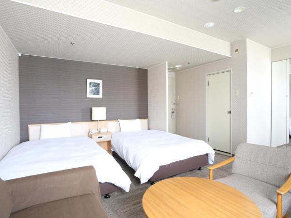 Hotel International House Osaka : photo 3 de la chambre chambre lits jumeaux avec lit d’appoint - 301