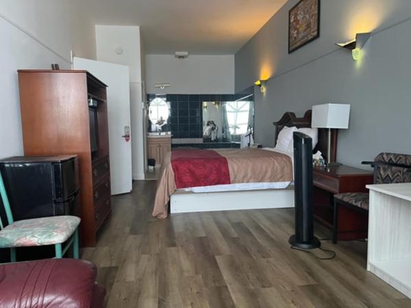 Hotel Motel Le Regent : photo 2 de la chambre suite junior