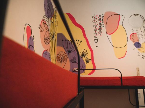 IDEAL SOCIAL Hostel : photo 8 de la chambre lit dans dortoir pour femmes de 6 lits