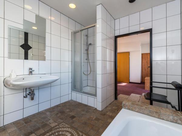 Breslauer Hof Am Dom : photo 2 de la chambre chambre quadruple