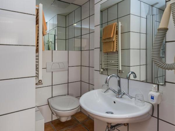 Breslauer Hof Am Dom : photo 4 de la chambre chambre simple