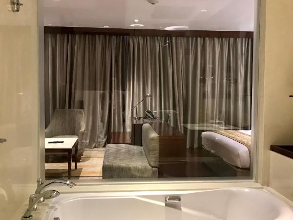 Crowne Plaza Kochi, an IHG Hotel : photo 1 de la chambre premium king room with backwater view