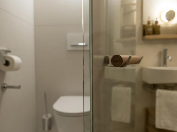 Carina - Design&Lifestyle hotel : photo 5 de la chambre chambre simple avec douche 