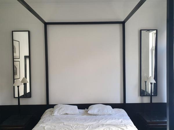 B96 suites : photo 6 de la chambre chambre quadruple deluxe
