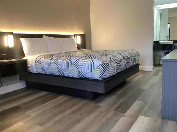 Motel 6-Memphis, TN - East : photo 3 de la chambre chambre lit king-size - non-fumeurs