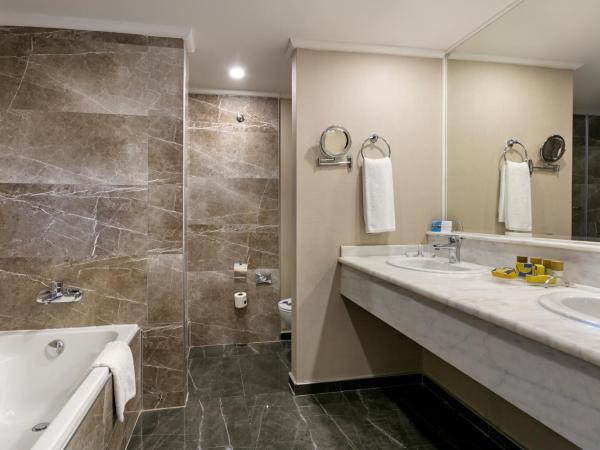 Sirene Belek Hotel : photo 1 de la chambre  suite junior - vue sur jardin