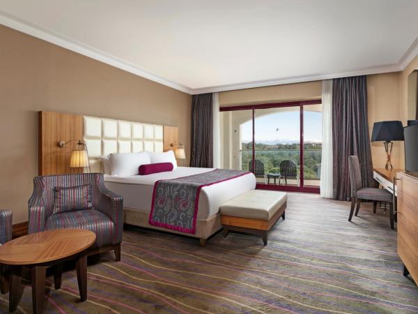 Sirene Belek Hotel : photo 5 de la chambre suite avec terrasse et vue sur la mer