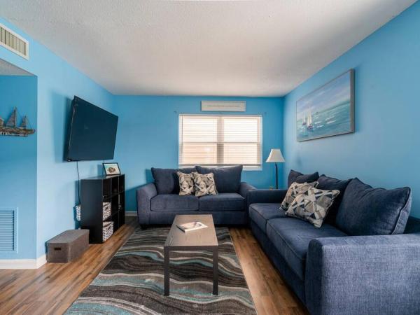 Beautiful Blue Ocean Condo : photo 1 de la chambre appartement 2 chambres
