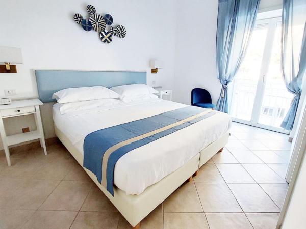 Hotel Guarracino : photo 2 de la chambre chambre double avec balcon