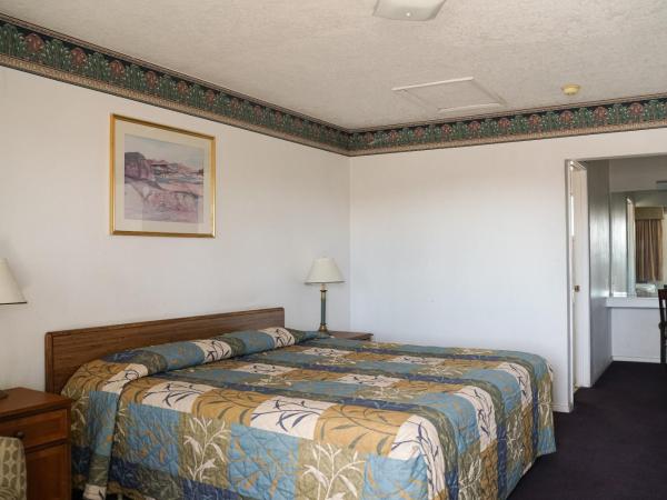 Downtown Inn : photo 1 de la chambre chambre lit king-size