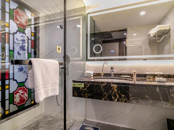 Guangdong Victory Hotel- Located on Shamian Island : photo 3 de la chambre chambre double deluxe