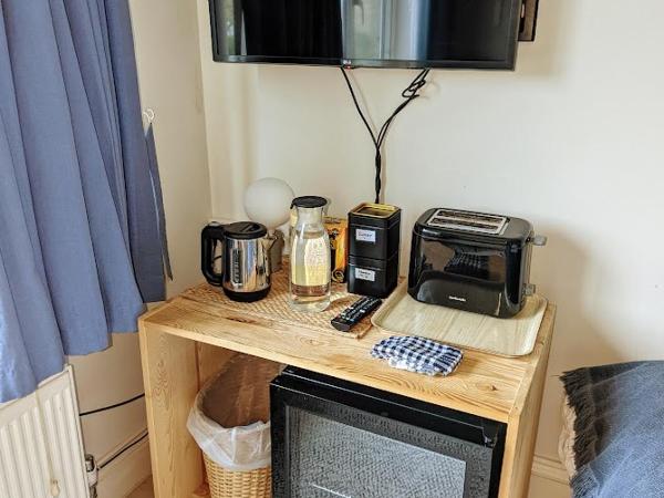Brookview Guest House : photo 4 de la chambre chambre double - vue sur jardin