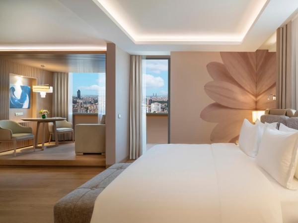 Mövenpick Hotel Istanbul Bosphorus : photo 4 de la chambre suite lit king-size junior - vue sur ville