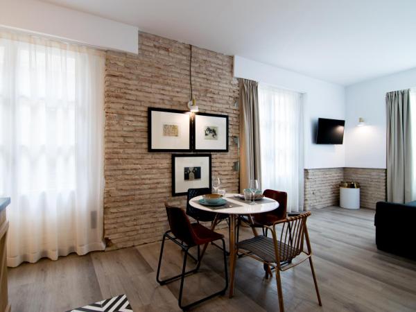 MYR Plaza Mercado & Spa : photo 9 de la chambre chambre familiale standard