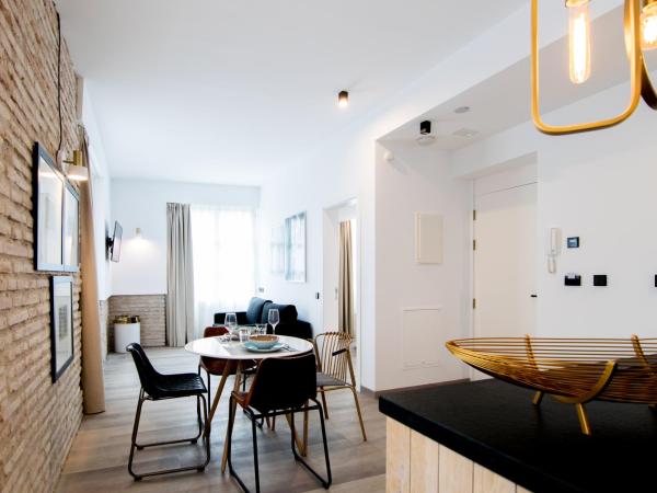 MYR Plaza Mercado & Spa : photo 5 de la chambre chambre familiale standard