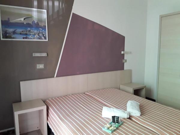 Hotel Orlov Rimini : photo 6 de la chambre large double room with beach access