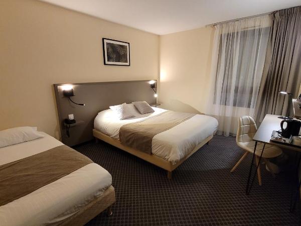 Hôtel Le Valois, Cognac Centre : photo 3 de la chambre chambre triple confort