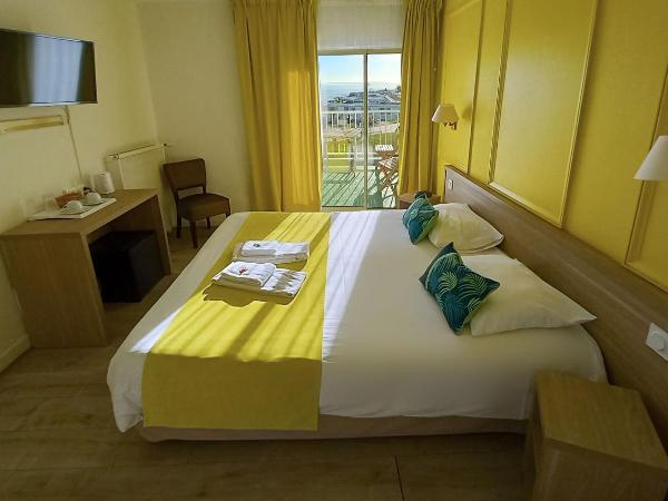 Hôtel Beau Rivage : photo 7 de la chambre chambre familiale - vue sur mer