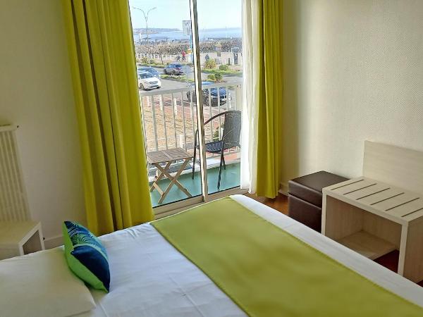 Hôtel Beau Rivage : photo 8 de la chambre chambre double ou lits jumeaux avec balcon - vue sur mer