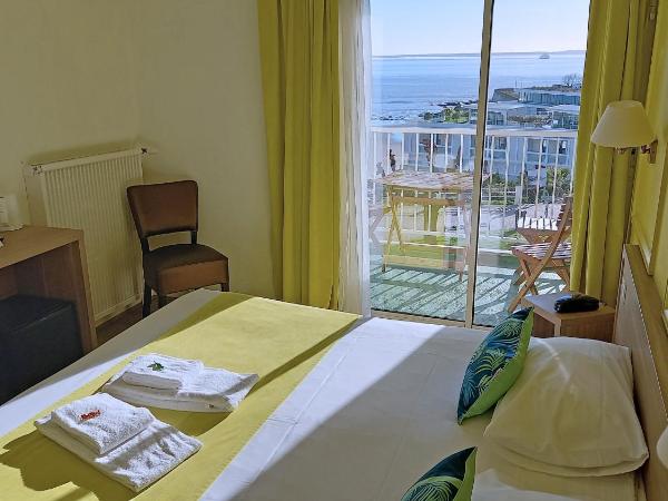 Hôtel Beau Rivage : photo 9 de la chambre chambre familiale - vue sur mer