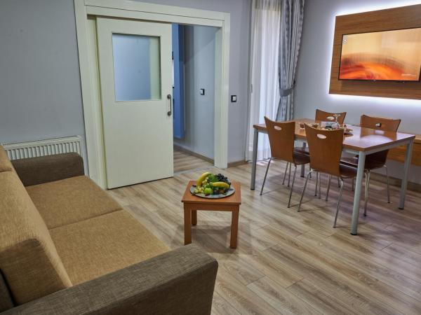 Eliz Hotel Convention Center Thermal Spa & Wellnes : photo 6 de la chambre chambre familiale