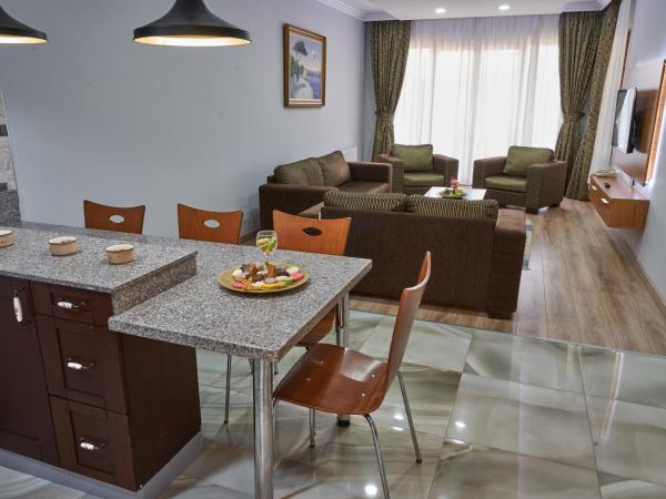 Eliz Hotel Convention Center Thermal Spa & Wellnes : photo 9 de la chambre appartement