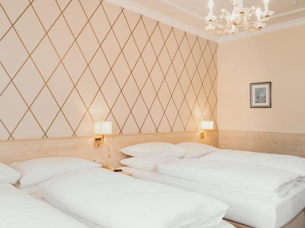 Hotel Scherer : photo 1 de la chambre chambre triple