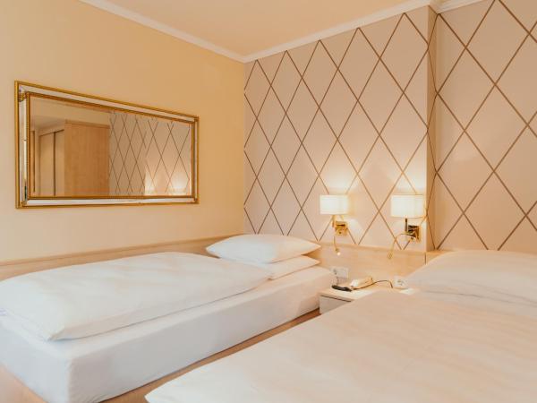 Hotel Scherer : photo 3 de la chambre chambre lits jumeaux