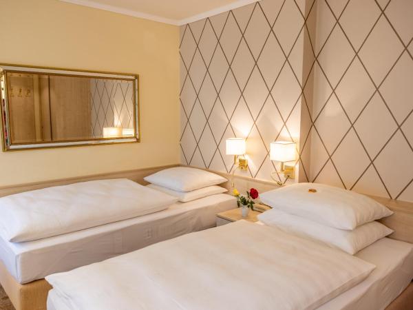 Hotel Scherer : photo 4 de la chambre chambre lits jumeaux